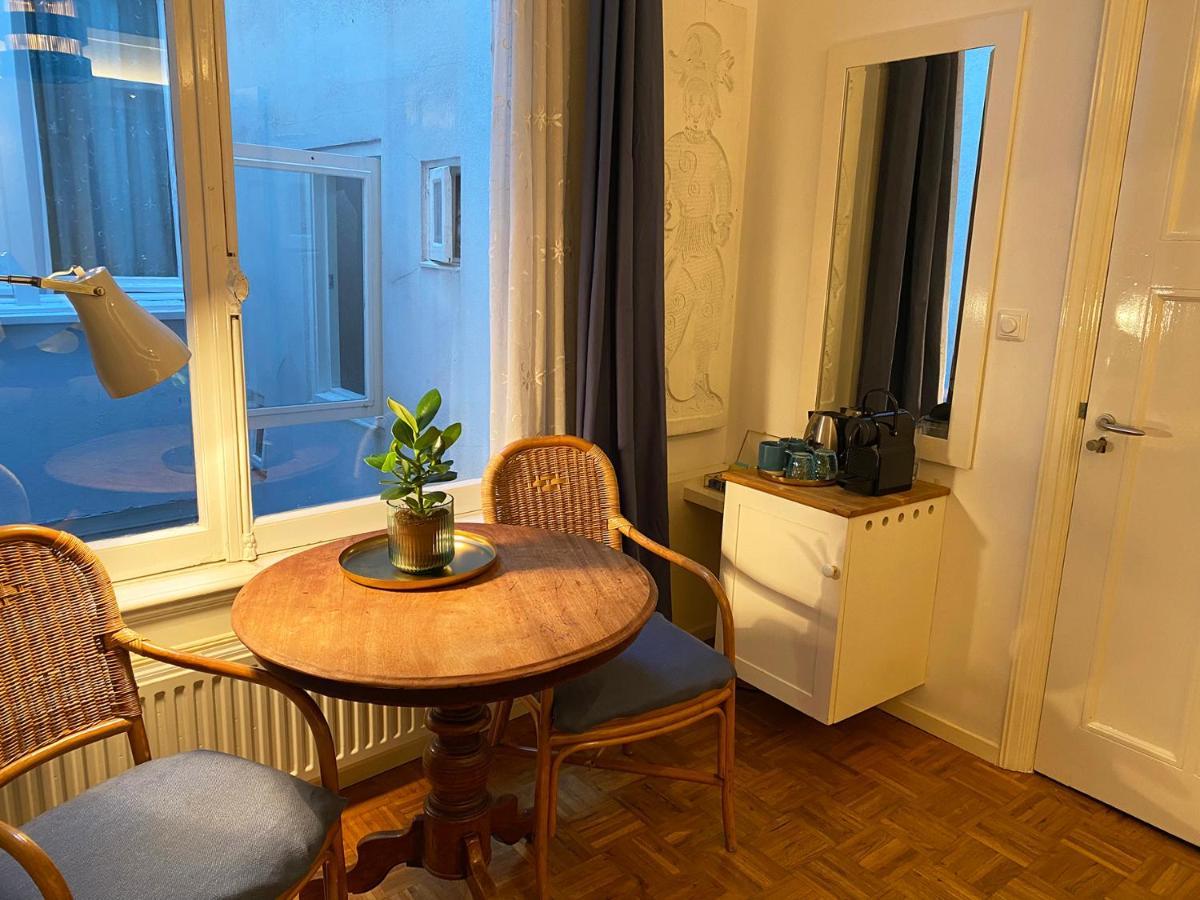 Canal Hideaway Амстердам Екстериор снимка